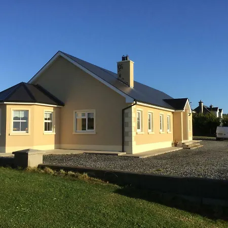 Lakeview House Castlefore