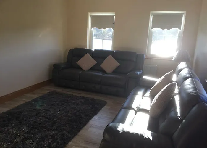 Lakeview House Castlefore